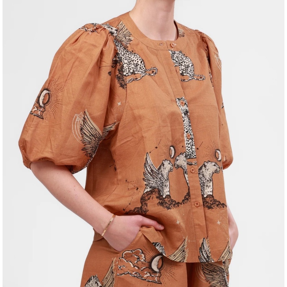 Las Surenas Astrology Almond Linen Balloon Shirt Winged Leopard Boho Blouse Med
